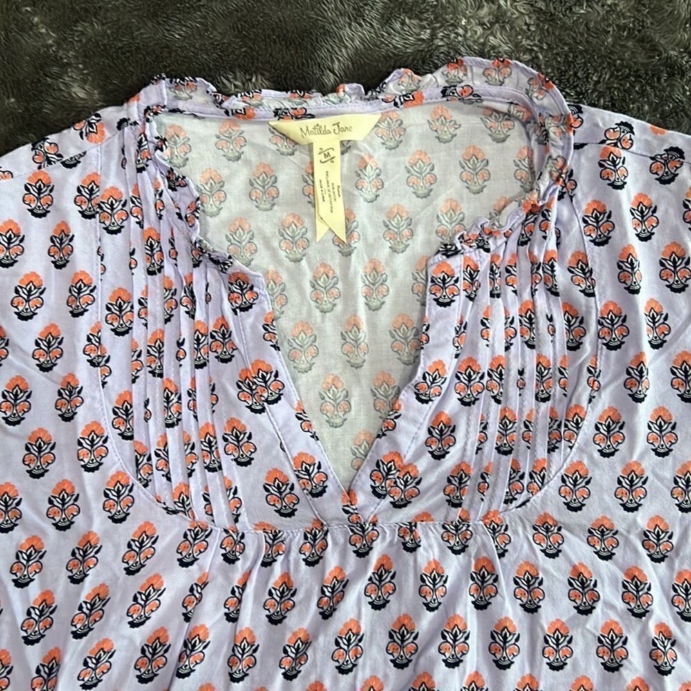 100. Matilda Jane Tunic Lavender Delicate Topiary Detail - Size Medium Blouse - Picture 5 of 10